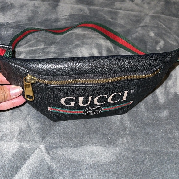 🍎SOLD🍎Gucci black leather belt bag excellent condition green n red strap - Picture 3 of 17